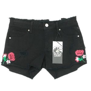 Black Daisy Junior's Flower Embroidery Frayed Hem Black Jean Shorts Size 1/25